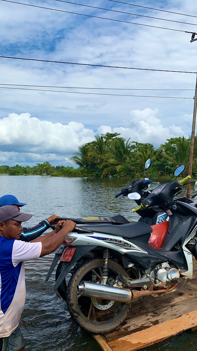 una_thamrin's tweet image. Dan ketika Allah SWT sudah berkehendak..
Dengan izinMu ya Allah ya Rab..

#floading #konawe #banjirkonawe #prayforkonawe #prayforsulawesitenggara #indonesia @KemensosRI #photograph #Photoshoot #photography #RecehkanTwitterJilid2  @Twitter #twitterdoyourthing