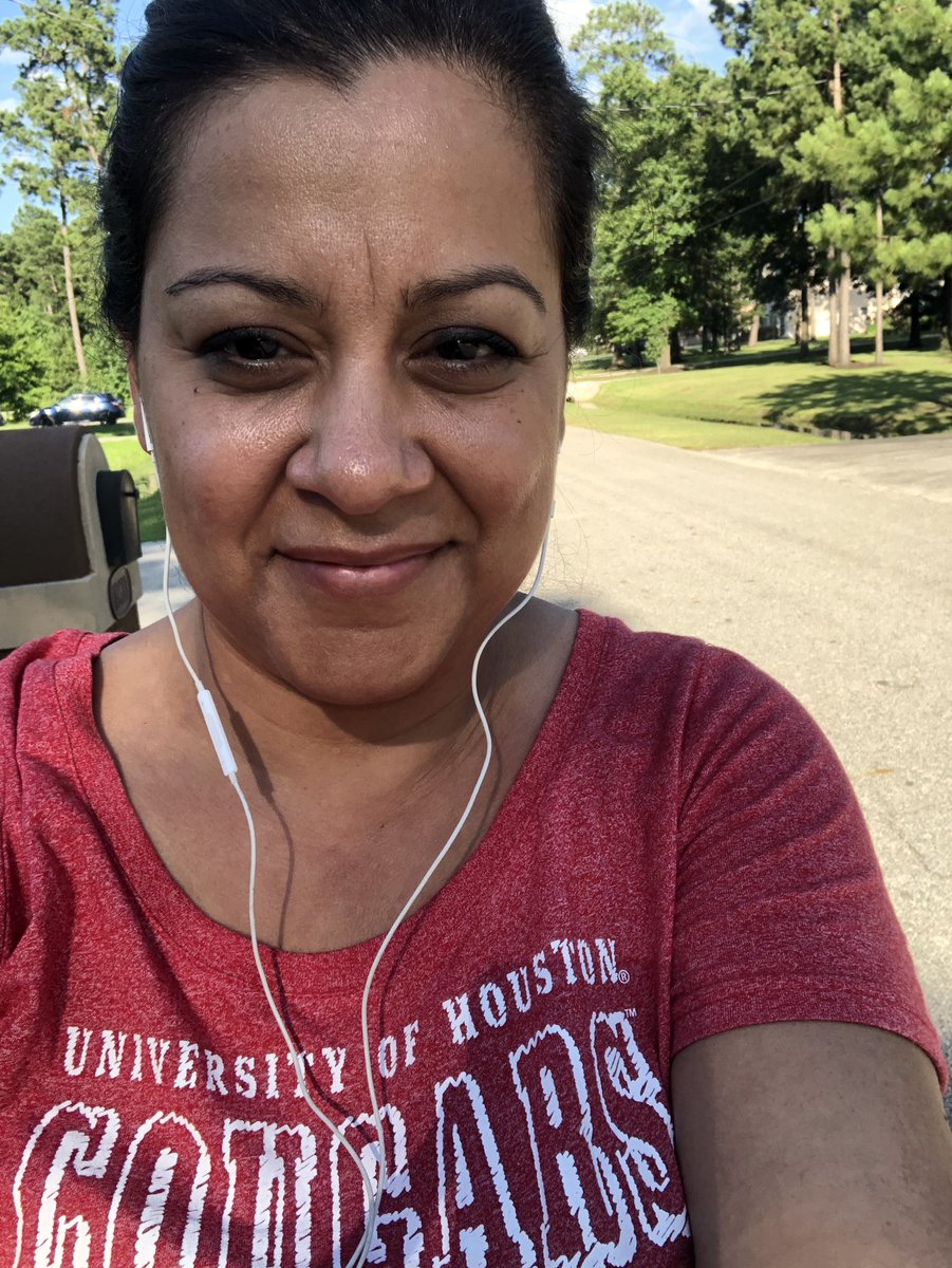 Getting a walk in after a great training day 🙌🏼 Homework ✅ #tbcoach  #Breakthrough  #GoCoogs @Principal_Coach