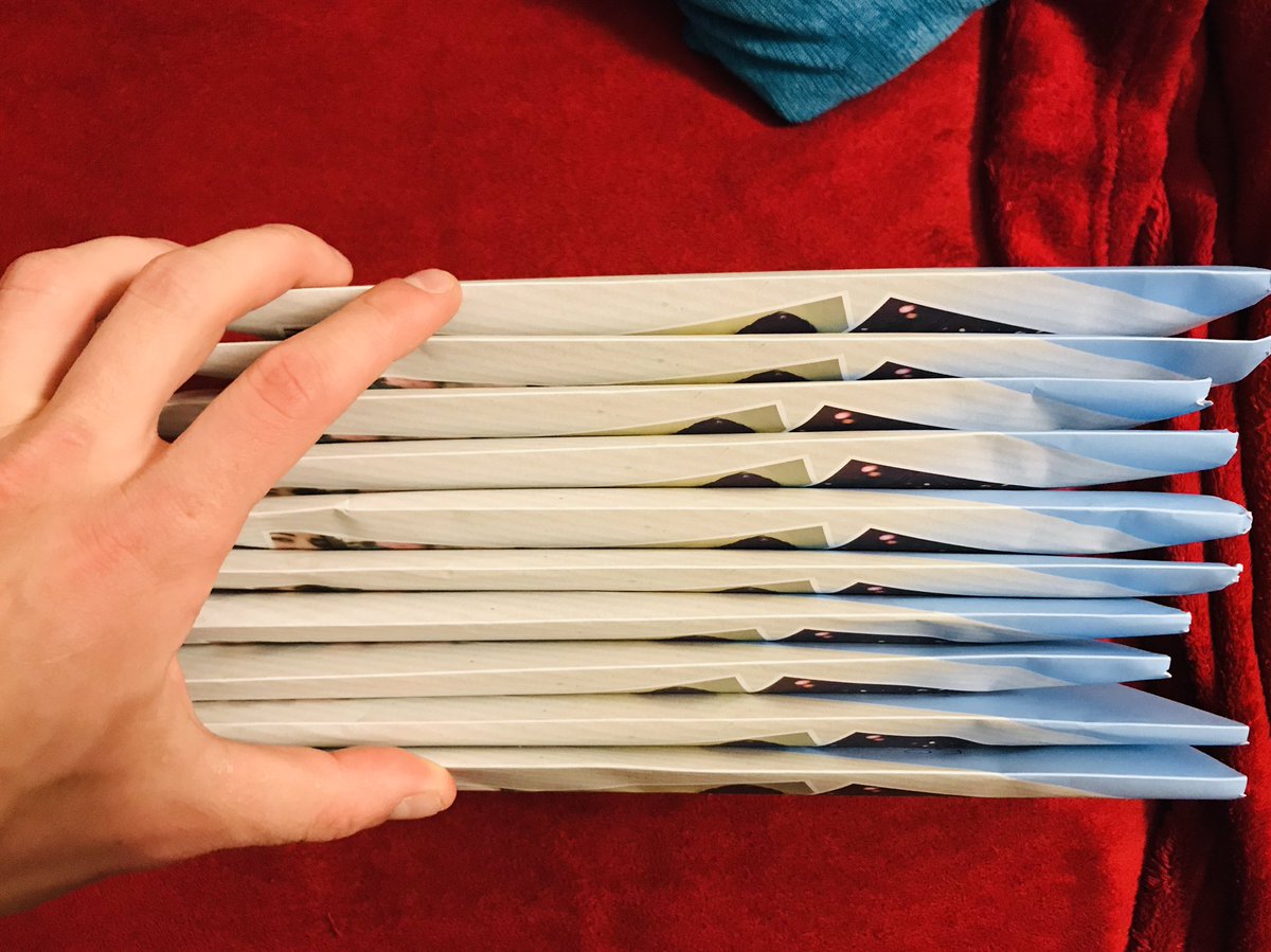 KomkovSergej's tweet photo. Have you ever wondered how does 500 printed photos look like......well here it is :D #hull #hull2019 #photoobsession #OBSESSED #lovephotography #komkovart https://t.co/t0T5fXJIE1