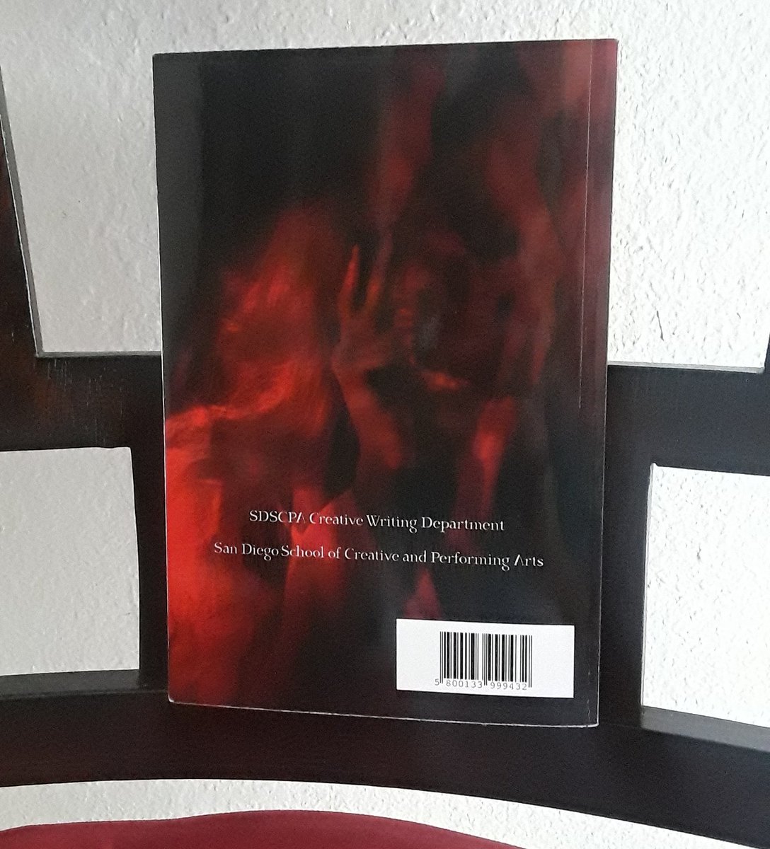 RhedRion's tweet photo. This year I threw caution to the wind and embraced my pride and ego. I'm sick of reciting disclaimers before I show my art.

My senior anthology is a tribute to my friends. It's yours as much as mine. I finally have a link to put in my bio 💀

GO GET IT:
https://t.co/vqh7PfG5xB https://t.co/0ldfcR090O