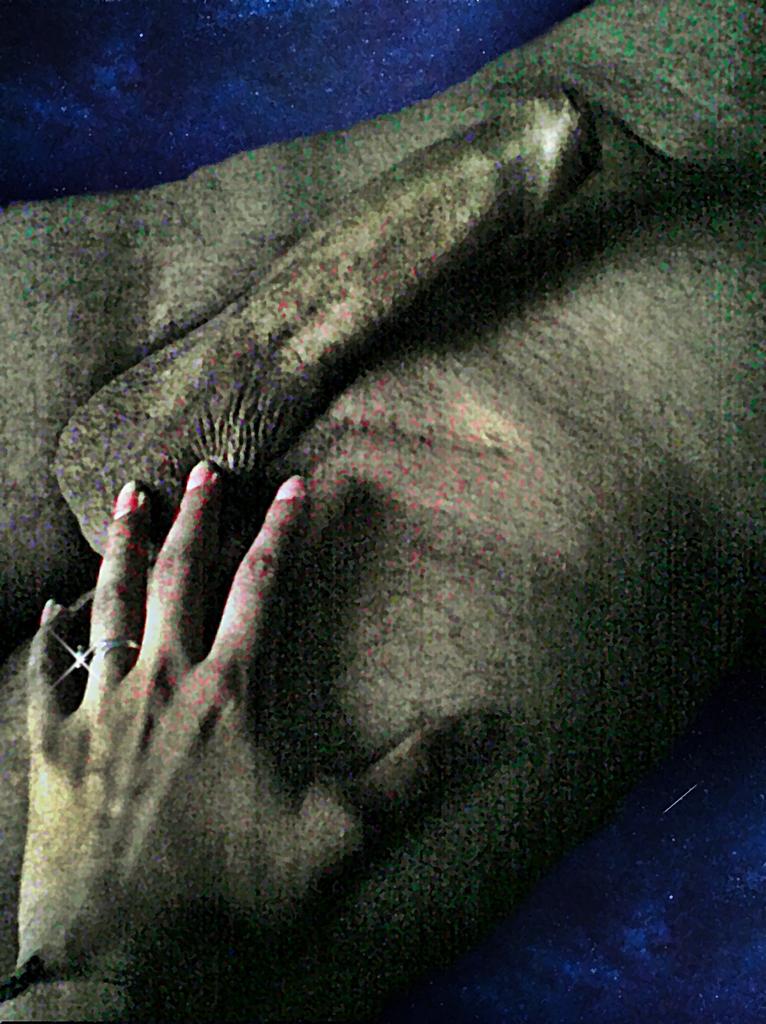 sext2twoo's tweet photo. El deseo traspasa la carne y nos hace cometer actos que valen la pena, y otros de los que nos arrepentimos. #Sexo es #Vida 

#sex #CCS #17Jun https://t.co/GzIK8Wjt9J