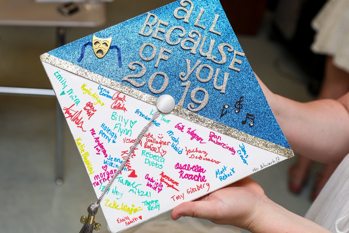 PhotogLori's tweet photo. Ocean City High School celebrates its 2019 graduates https://t.co/lHalooOuYT PHOTOS by Kristian Gonyea @ochighschoolnj @OCNJSchools @OCRedRaiders #OCNJ #graduation #graduate #graduation2019 #graduation2k19 https://t.co/LM4QG7QGgE