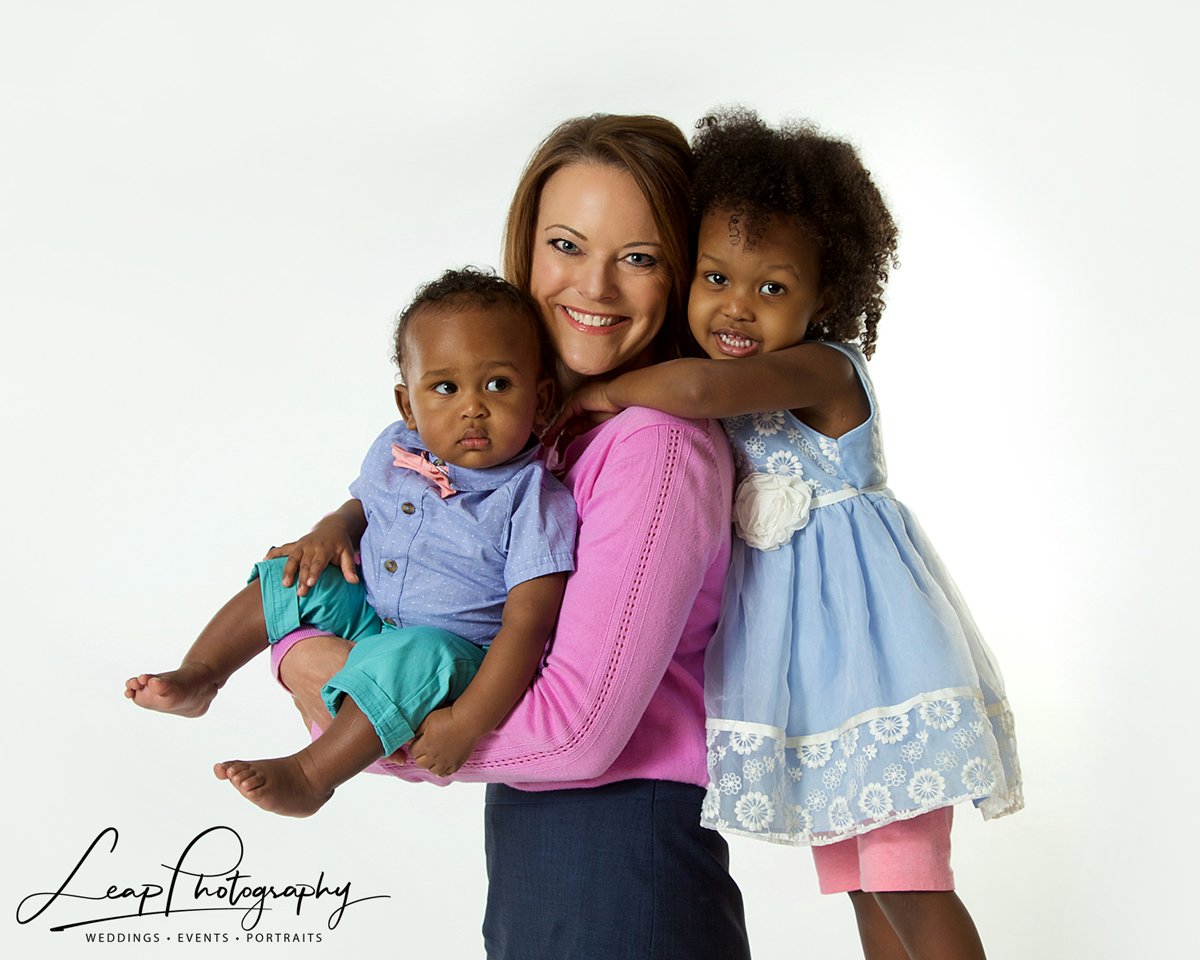 LeapPhotography's tweet photo. The 13th annual Community Baby Shower is on Wednesday, June 19th. 

@bluecrossidaho , @Albertsons &amp; @IdahoOnYourSide are proud sponsors of the event. #IdahoBabies need all of our support!  #dogood donate!

Here are a few of the photos from our #photoshoot... diaper fight and all! https://t.co/Tpm04XE8xJ