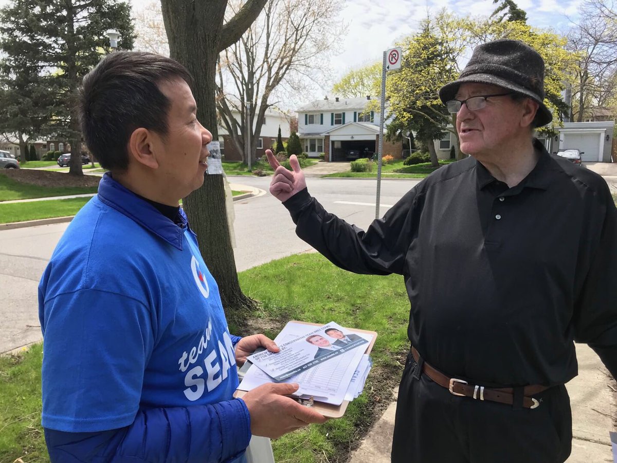 SeanHuCPC's tweet photo. Thank you Scarborough-Agincourt voters for treating us so nicely at your doors！We have knocked thousands of doors and feel grateful that people here treat us with respect and politeness, whether they are our supporters or not, with just a very few exceptions. https://t.co/8PsMdcrwJe