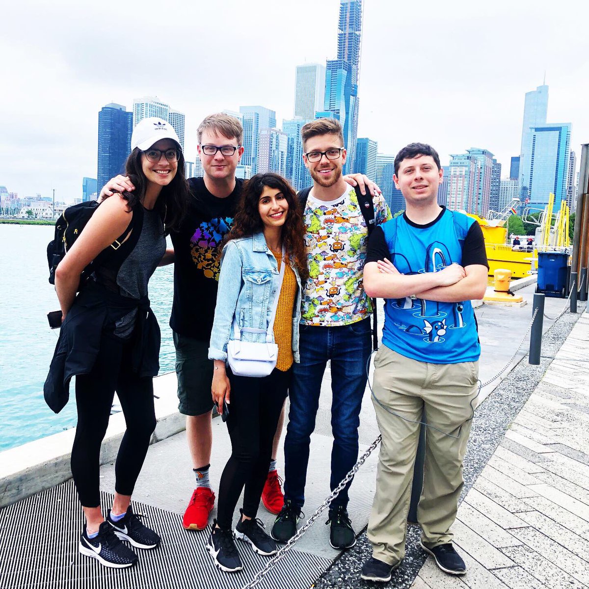thepokefairy's tweet image. TPF fam takes on Chicago. 🙌🏽🌎🔥#GOFest2019