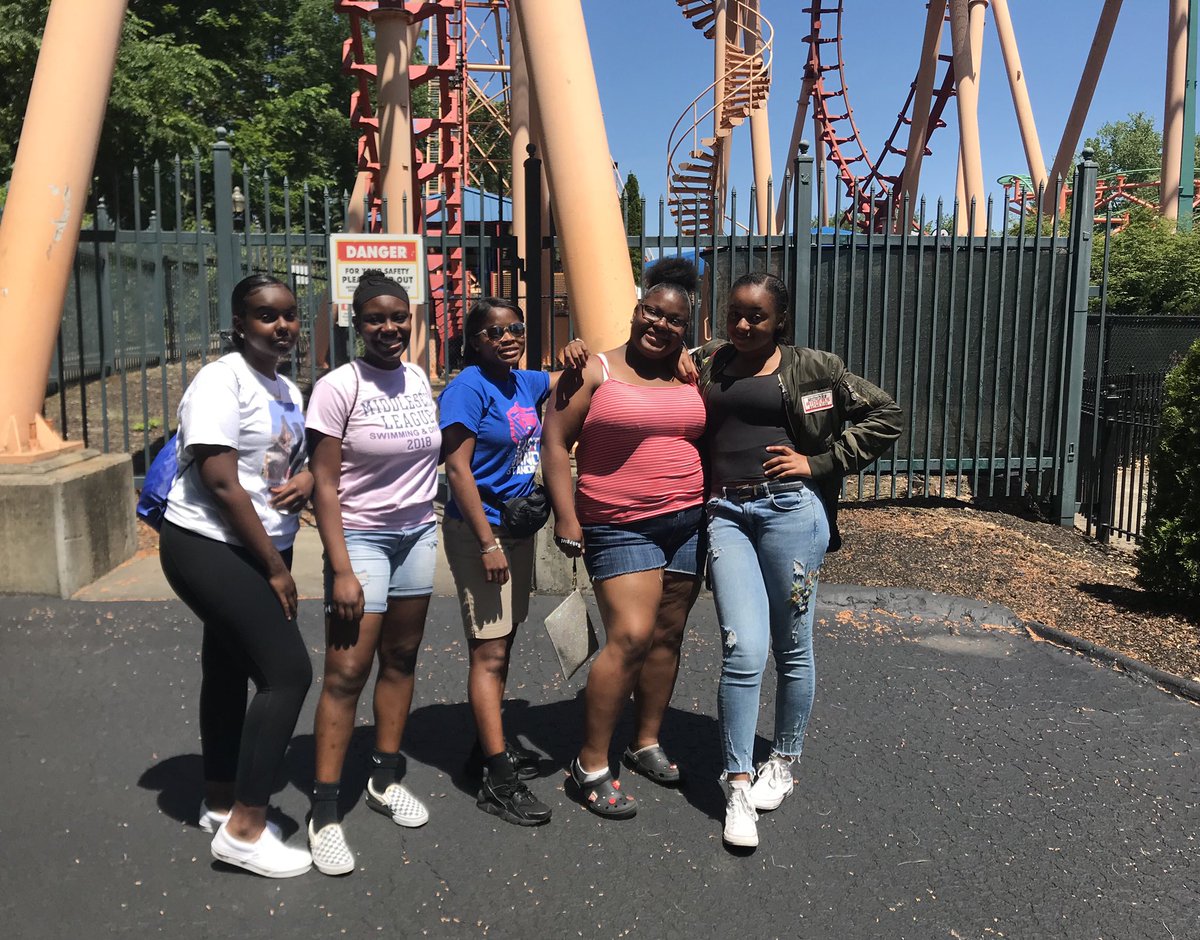 METCOWakefield's tweet photo. Our field trip to Six Flags this past Saturday. https://t.co/EmbrxG351Q