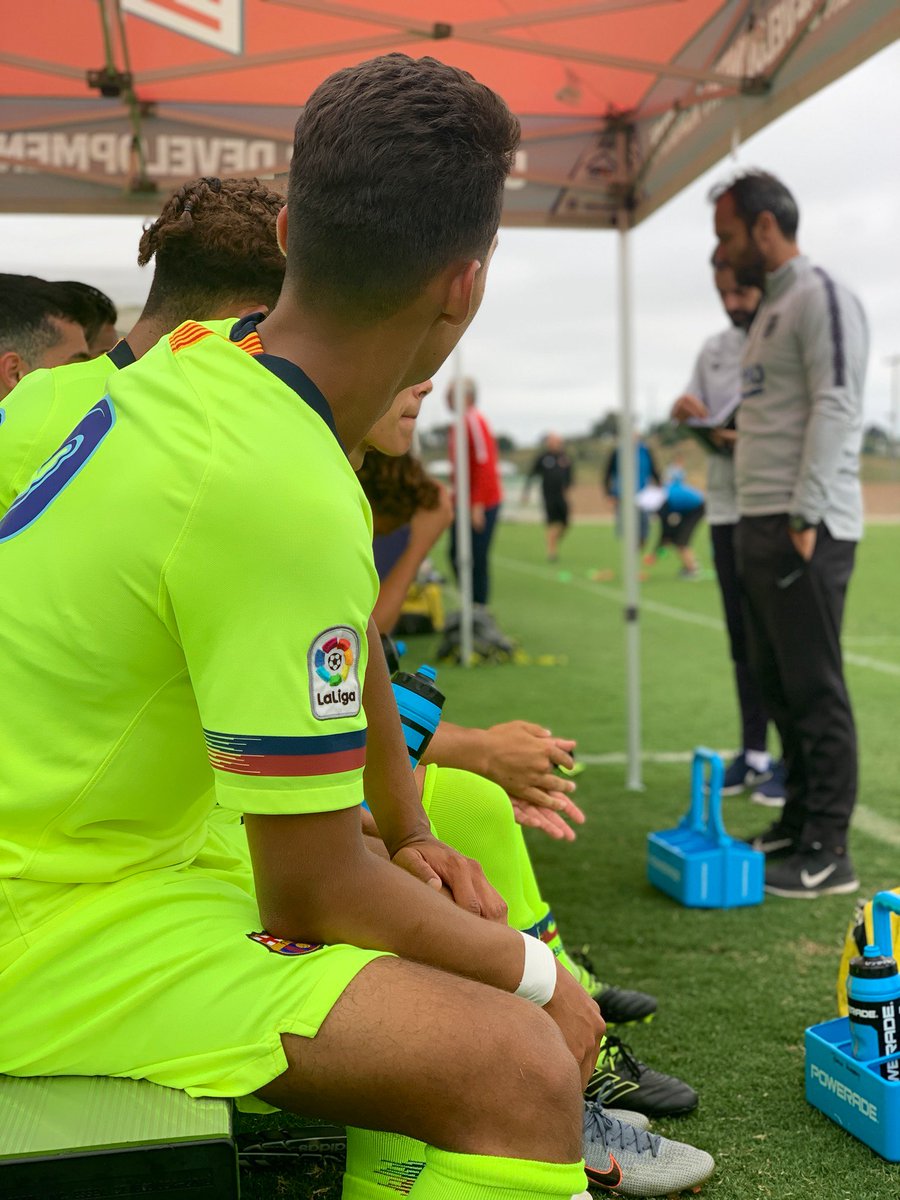 Half | Great first half from Barça, they lead <a href="/MichWolves1974/">Michigan Wolves</a> 1-0!