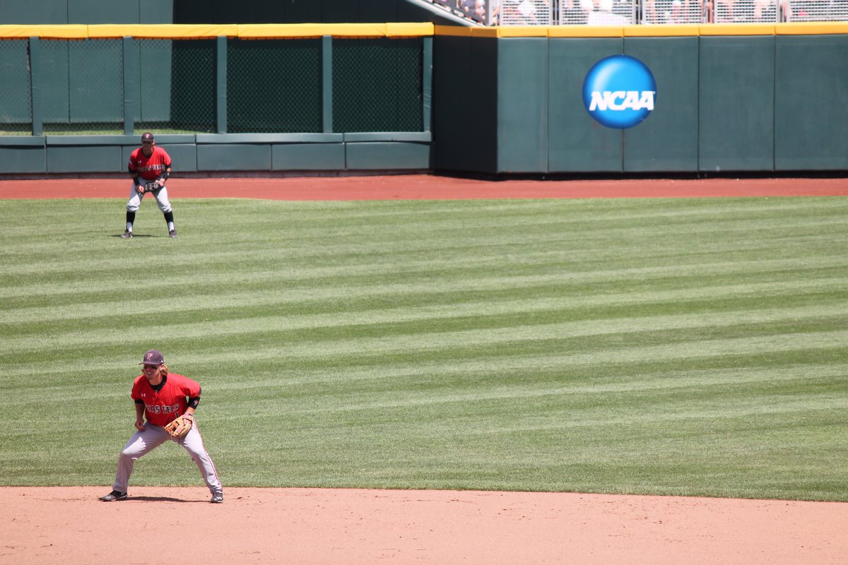 5 years ago, I left @ethanpaul_10 &amp; our <a href="/boysofsummerbbc/">Boys of Summer BBC</a> team for a weekend to watch <a href="/TimProudfoot/">Tim Proudfoot</a> play in the CWS. Yesterday, I did it again to see EP play. For someone who has spent my adult life in or around college baseball, it's pretty special seeing our guys on that stage!
