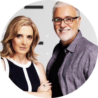 mauro976mdq's tweet photo. Mirando                                    Detrás De Lo Que Vemos con @bernardallorent y @Villarruel_clau en @CronicaTV  .
El humor también vence al odio. https://t.co/0KxxKIVSsK