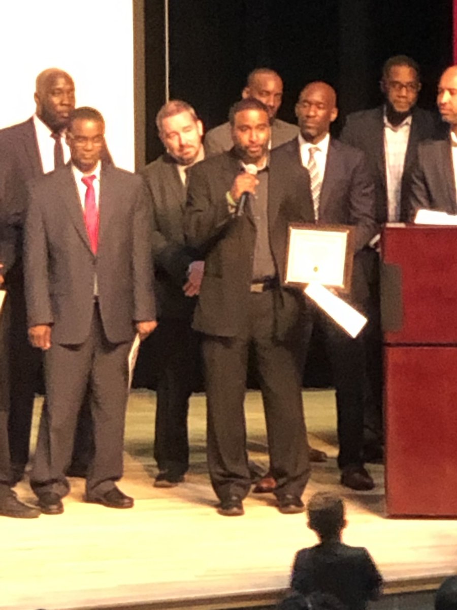 MrDBrown1219's tweet photo. S/O to Mr. Jones and Mr. Natesaen of #CHES for recieving the Men Of PGCPS and Fatherhood Forum Awards Tonight. You matter to our school and this county. #FatherhoodForum #MENofPGCPS https://t.co/QAyZp1tgMr