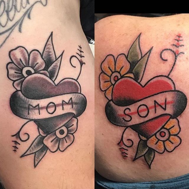 X 上的 LoveBloodInk Tattoo：「Mother/son tattoos done by @eternalvomit!! #lbifamily #lovebloodinktattoo #traditionaltattoos #mothersontattoo #fortcampbell #lbi2019 #runyourmachinenotyourmouth #clarksvilletattoo #tennesseetattoo #girlswithtattoos ...