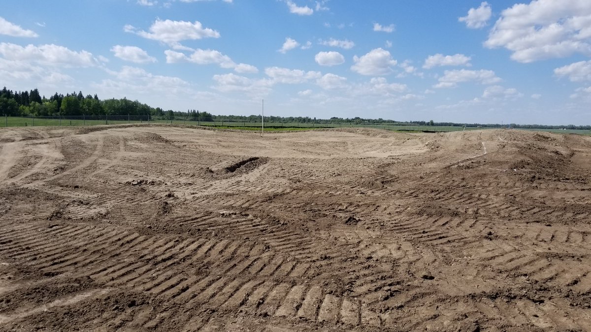 beebemichael's tweet photo. Busy at Edmonton Petroleum Golf &amp; CC this week. Existing Hole #1 with new fwy drainage &amp; bentgrass sod. New Hole #20 with pond, tees &amp; green complex being roughed in. Working with great team.....CTC Golf &amp; Turf &amp; @EPGCC @PClubMaint https://t.co/DK8bmGZgYG