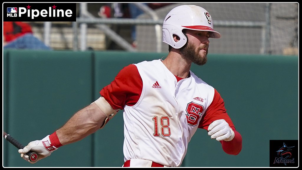 MLBPipeline's tweet photo. Evan Edwards, the #Marlins' 4th-round pick from this year's #MLBDraft, hit his first professional homer, a solo blast for @BataviaMuckdogs.

Here's how all 2019 @MLBDraft picks are performing tonight: https://t.co/1ZmJuQ77I6 https://t.co/X0VEJraEdH