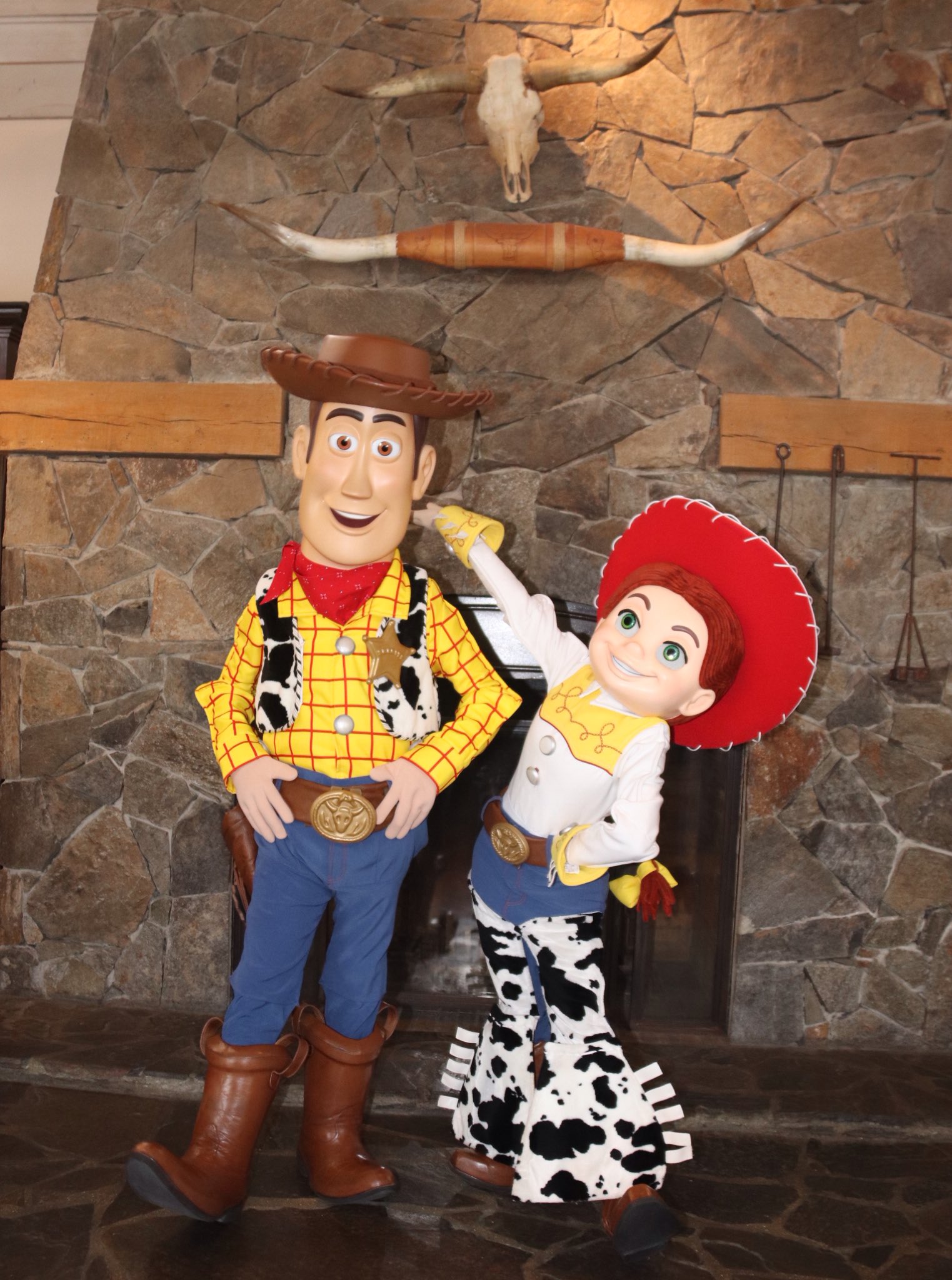 360 Of Disney Toystoryplaydays Have Begun At Disneylandparis Woody And Jessie Are At The Hotelchyenne Dlp Toystory Toystory4 Pixar Woodysroundup トイ ストーリー ウッディ ジェシー T Co Bwf3uokjak Twitter