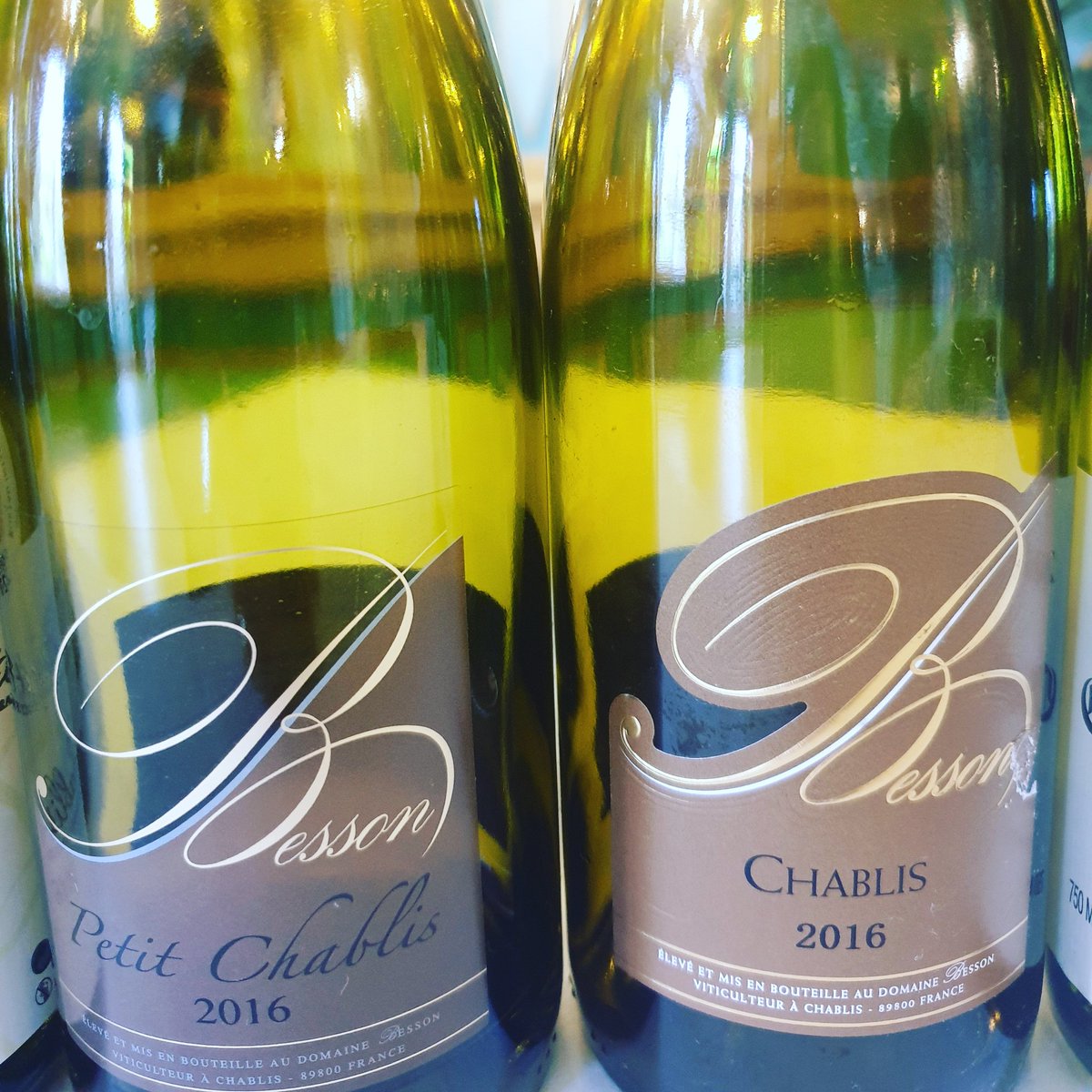 Definition of terroir- comparing Petit Chablis and Chablis. Same producer, vintage and made the same way. Just one of the tastings in Cantebury yesterday. <a href="/purechablis/">purechablis</a> #oneofakind