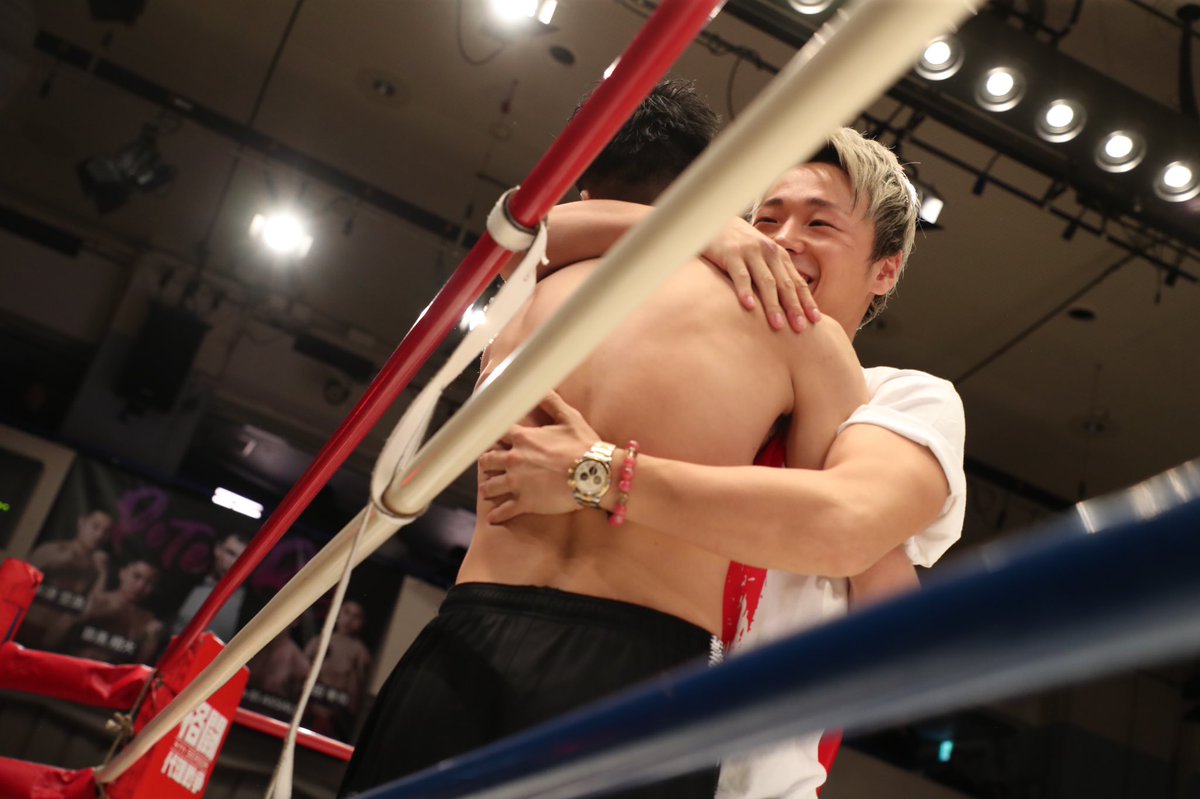 takerusegawa's tweet photo. 格闘代理戦争4th決勝戦
未公開舞台裏が公開されました！
 https://t.co/9zucstgt8I https://t.co/0JIXCUrNgs