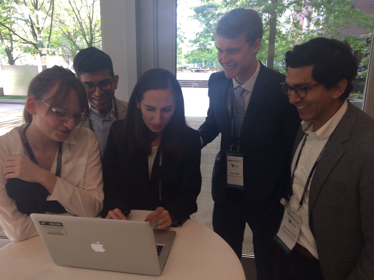 noellecolant's tweet photo. The ActioTherme team working on their final pitch slides at #Gapsummit2019! (@HASCiencia @Arnav_Chhabra @m_krause0206 @patrlundgren) https://t.co/4K18fwfboc