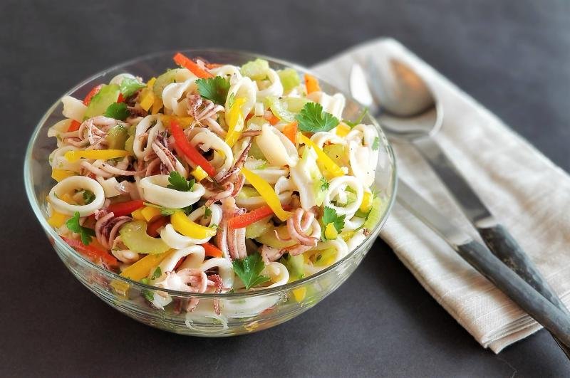 FormerChefBlog's tweet image. Marinated Wild Calamari Salad, a little bit of Italian summer in a bowl. {New post}
formerchef.com/2019/06/17/mar…
#salad #calamari #summer #food #recipe #seafood