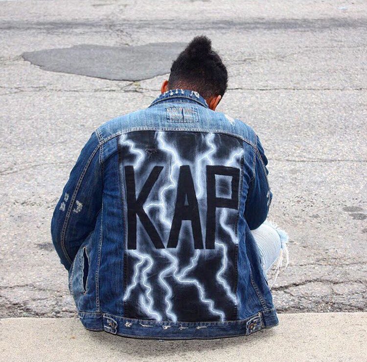 KAP_Brand's tweet photo. Custom KAP Brand Lightening denim Jacket available for $120 made to order only. #lightening #denim #denimjacket #clothing #dapperdan #cap #kap #custom #fahion #newbrand #bespoke #handpainted #art #wearableart #nike #adidas #LouisVuitton #fendi #NYC #jersey #paterson https://t.co/0jCR70I1kg
