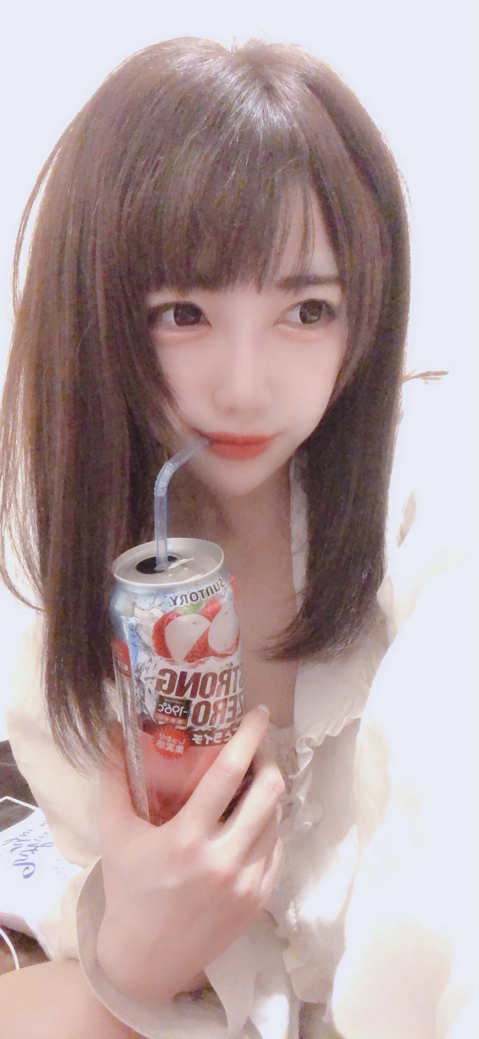 ちゃんもも A K A 大桃子サンライズ Ar Twitter ストローングゼロ推奨派なのですが ストロー の曲がってるところに溜まってたのが溢れたりするからストローングするときはストレートのタイプのストローがおすすめです これからもストローで ストロングゼロ ちゃんもも A K A 大桃子サンライズ Ar Twitter ストローングゼロ推奨派なのですが ストロー の曲がってるところに溜まってたのが溢れたりするからストローングするときはストレートのタイプのストローがおすすめです これからもストローで ストロングゼロ