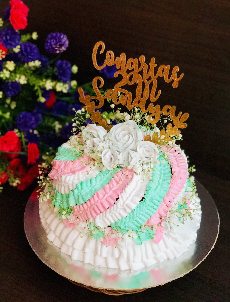 bakingblunders's tweet image. Congratulations @sanayairani for 2M insta family from @sanayadrashti.soulsisters .
.
.
#bakingblunders 
#bakingblunderssince2007