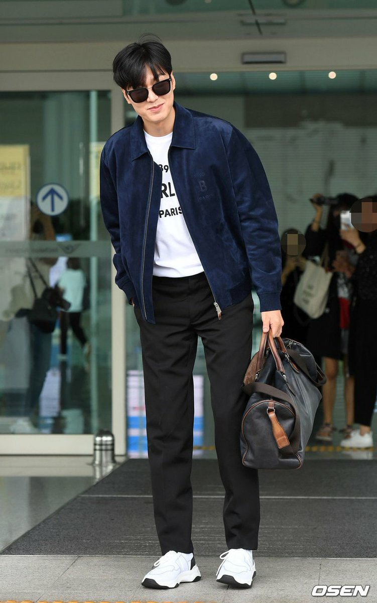 Wowkorea 韓流ドラマk Pop בטוויטר 俳優イ ミンホ ファッションブランドのコレクションショー出席のためフランス パリへ出国 イミンホ の韓流live T Co Iz11shm7rt
