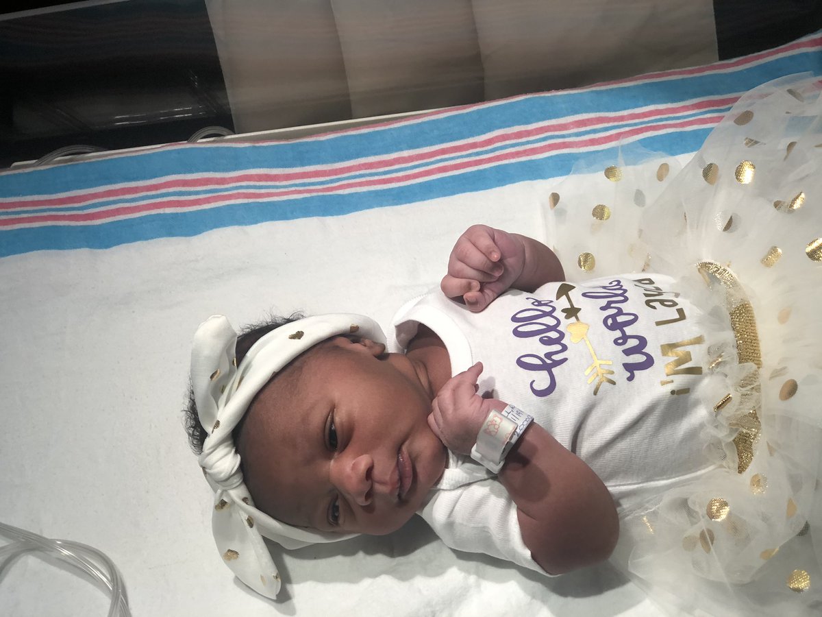 papijuju96's tweet photo. My baby🤗😘💜🎀 #LaylaGrace https://t.co/aoDACTpfKW