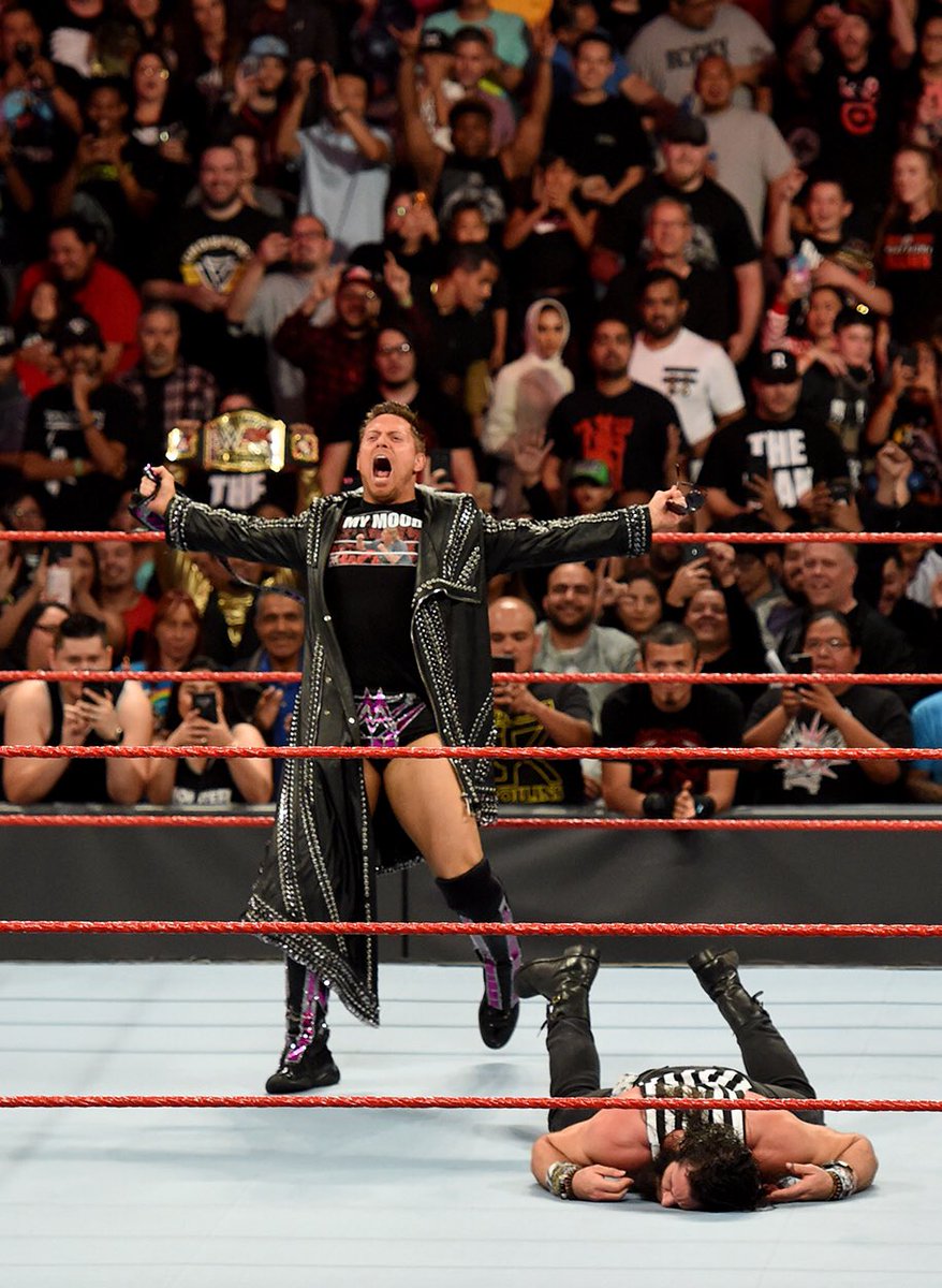 WWE #RAW was 🔥🔥🔥cannot wait to have the back again soon! The  #WWEUniverse went home happy tonight.