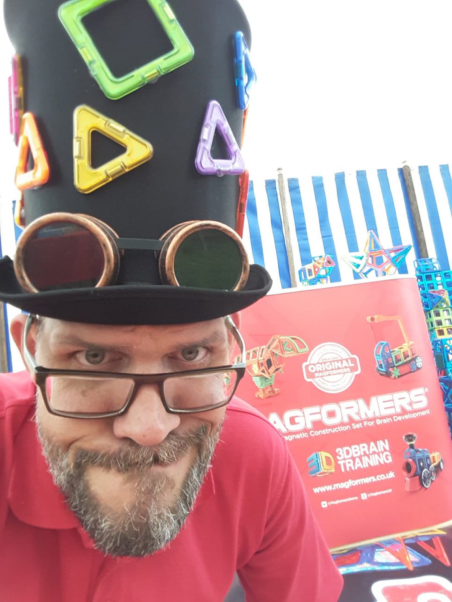 We've had some fantastic Demo Days throughout June so far and they continue as Matt heads for @jlandpartners (Brent cross) TODAY 18th June (11am - 12) then onto @jlandpartners (Oxford St) 19th June (11-5pm) Escape the rain &amp; join in the fun <a href="/MagformersDemo/">Magformers Demo Team</a> 🎩<a href="/Magformers_GB/">MagformersUK</a>