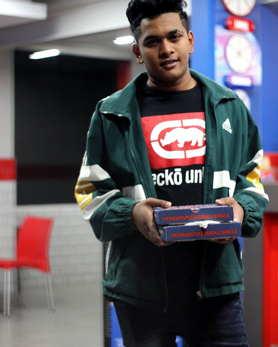 Crown_RSA's tweet photo. South Africa Roman's pizza..cred Brashfilm @Crown_RSA @RomansMilnerton https://t.co/H90BlVPVWr