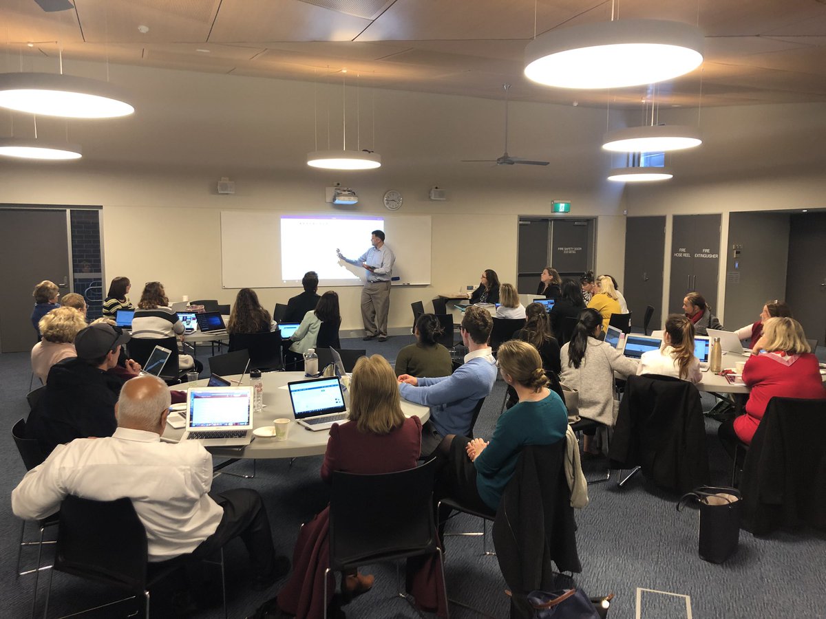 Term 2 RoseMeet <a href="/RosevilleRC/">Roseville College</a> is underway! @b_zunica is sharing his experience using OneNote within secondary Mathematics classes.