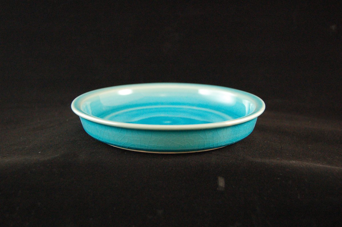 Kajicera's tweet photo. .
銅青/平皿
貫入があるタイプの銅青

copper blue /Flat Plate
Clear blue plate with cracking

#陶芸 #銅青 #トルコブルー  #磁器 #平皿 #pottery #copper #turquoise #porcelain #japanesepottery https://t.co/ON2Y4oLcNd https://t.co/xS1BCcV3fm