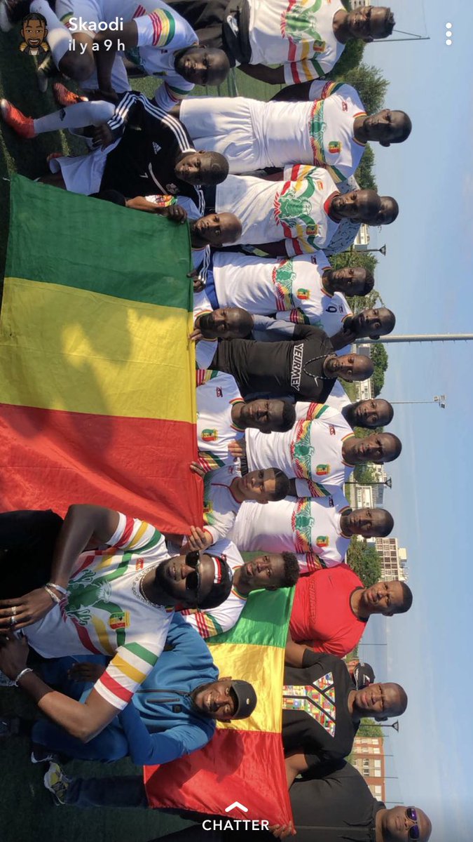 FacilePas's tweet photo. 1 peuple 1 but une fois #canepinetzo https://t.co/0zPg3Ei5D1