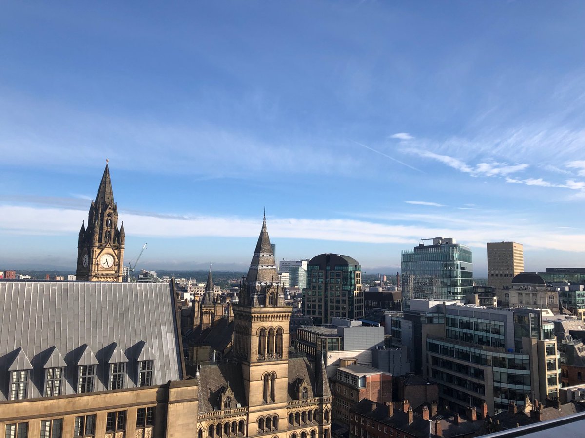 JoanneMcTiffin's tweet photo. Manchester looking mighty fine this morning. All set up and ready to welcome guests to our @tindallperry #MSBLeaders breakfast event at #EY with @SarahmckennaUK https://t.co/ZQCrnaHmkQ