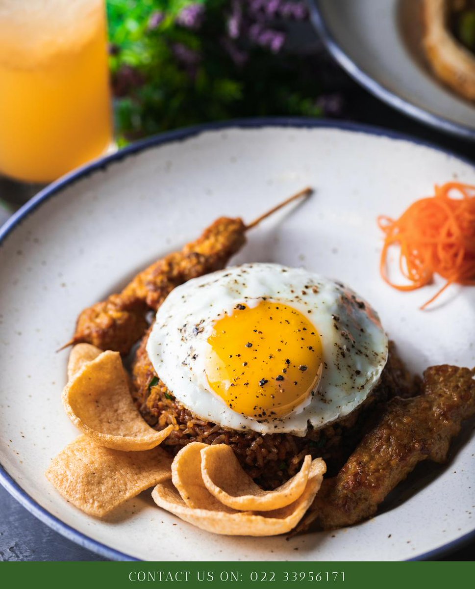 pohindia's tweet photo. So wholesome, so good! When you’re out on a lunch or a dinner date, indulge on our Stewed Prawns, Nasi Goreng or Stir Fried Asparagus.

And pair this bowl of delish goodness with our signature POH cocktails for the unique experience.

#POHIndia #AsianFood https://t.co/0A5jTAiSzX
