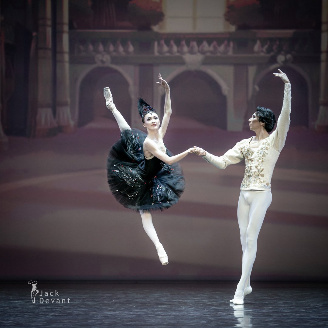 Uživatel Jack Devant na Twitteru: „Eurasian Dance Festival 2019 concluded. a fine festival! Aigerim and Olzhas Tarlanov (Astana Opera, Kazakhstan) in de Deux from Swan #EurasianDanceFestival #Ballerina #AstanaOpera #