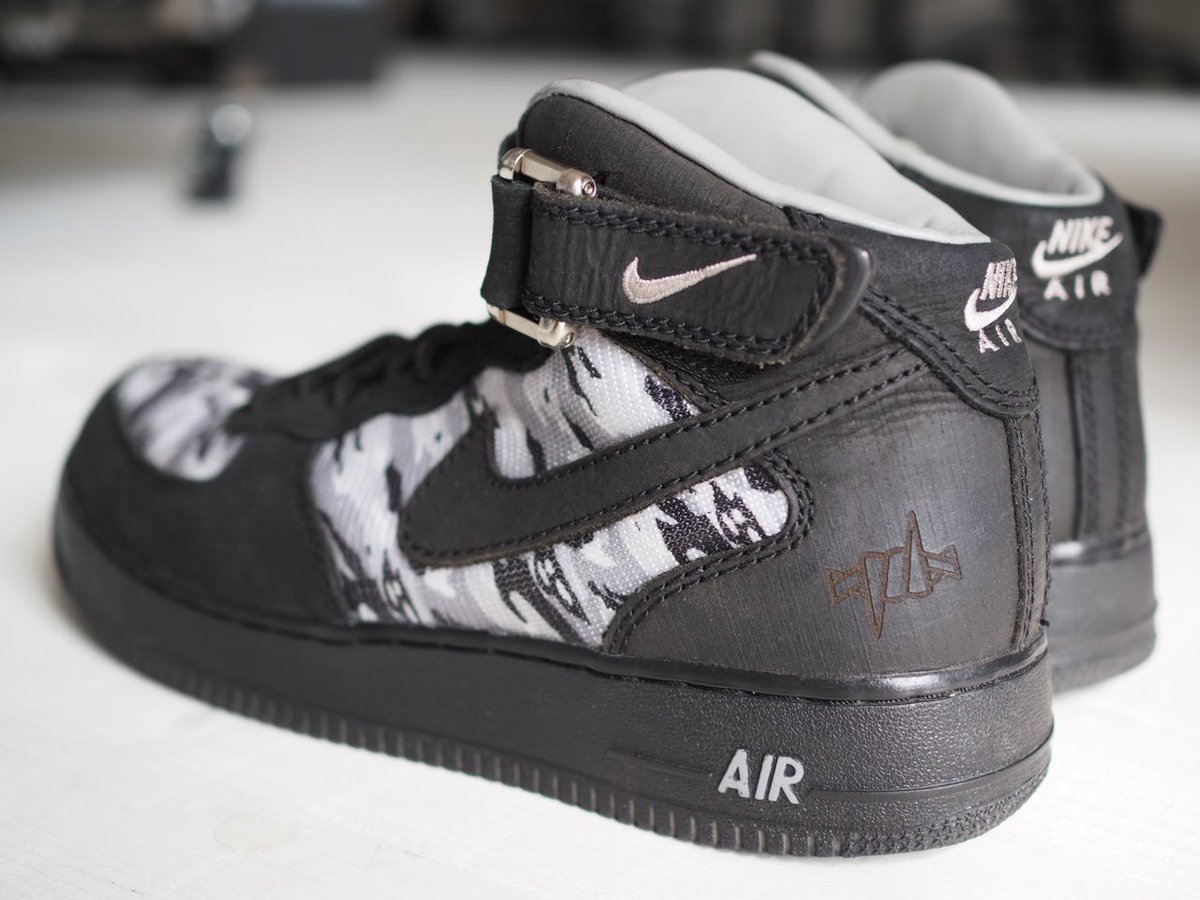 STREET__ARCHIVE's tweet photo. RECON AF1
#recon #nike #projectdragon #subware #futura https://t.co/VViov1kcTJ