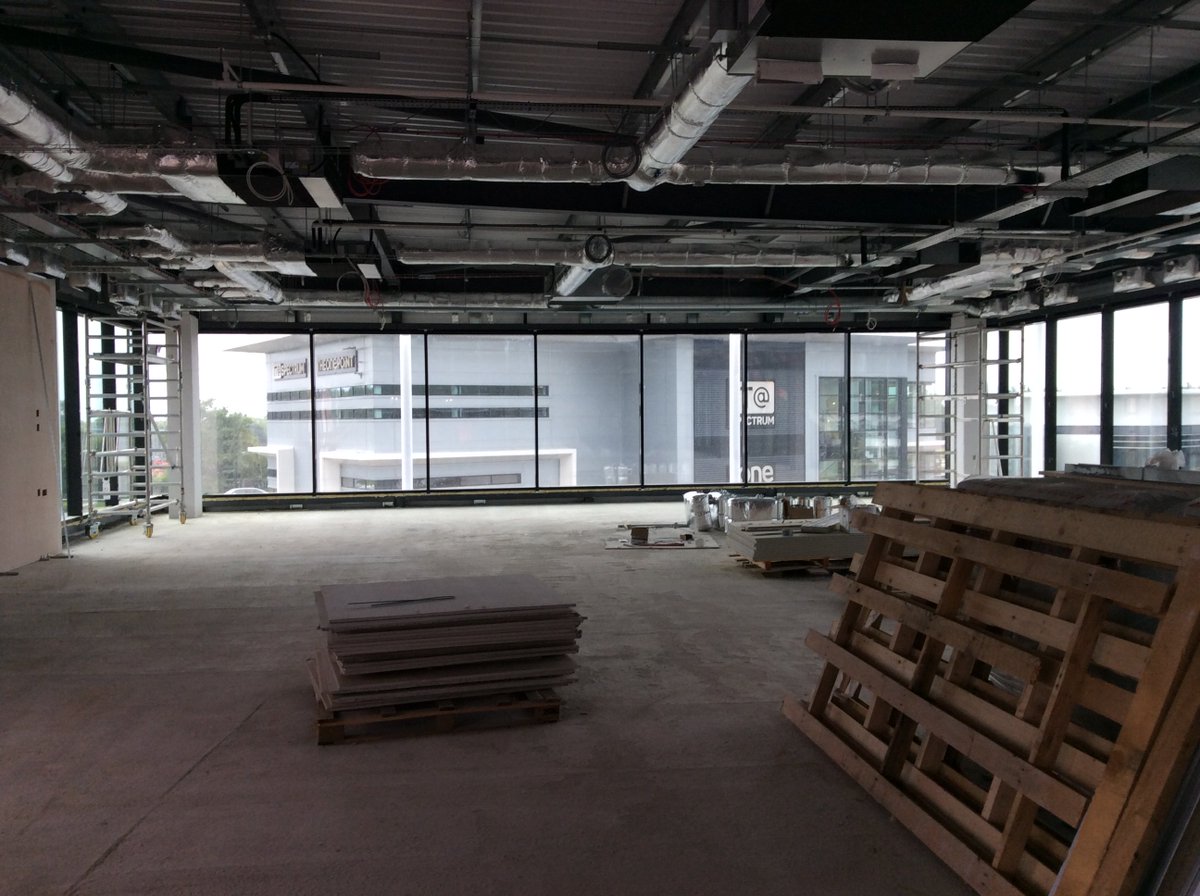 RidingsConsult's tweet photo. Great site visit on Friday with @hobsonporter @Tucker_MandE having a look around The @UniOfHull new Innovation Centre. It allowed our apprentices to gain a valuable insight into the installations as they happen on site #loveconstruction https://t.co/X8Xgtwhspi