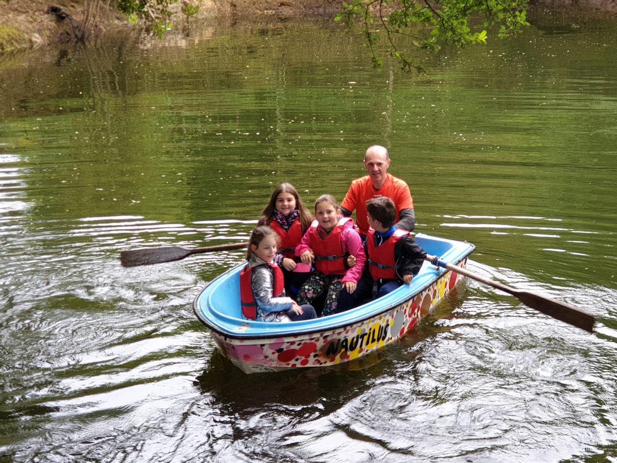 maristasourense's tweet image. Y los de 1EP y 2EP nos fuimos a la Granxa Acougo! #ExcursionesFindecurso #SomosMaristas