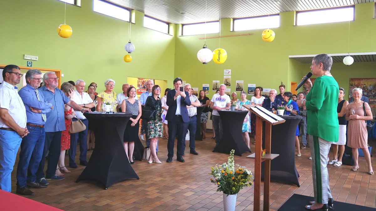 RaymondaVerdyck's tweet image. Één jaar geluksschool in GO! basisschool Momentum in Sint-Truiden. Inspirerende ontmoeting met een gemotiveerd team en fantastische leerlingen! #helemaalGO #GOinspireert #fieroponsGO #samenlerensamenleven