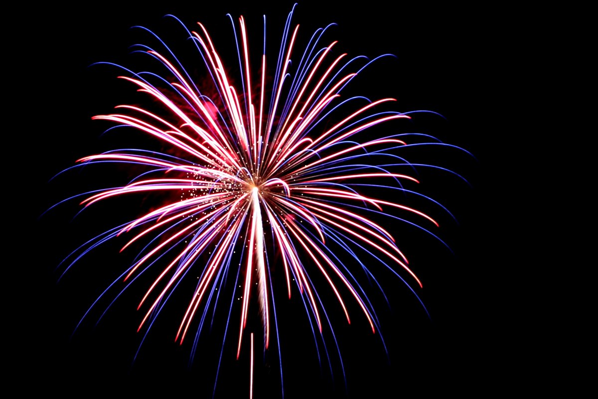 Upper_St_Clair's tweet photo. #FourthofJuly planning is in full swing! We are again teaming up with our neighbors, @SouthFayetteTwp, to bring you #fireworks from Fairview Park. Watch the display from the Community & Recreation Center. https://t.co/xGylNmZhVw #UpperStClair #UpperStClairRecCenter https://t.co/i52TtPSlby