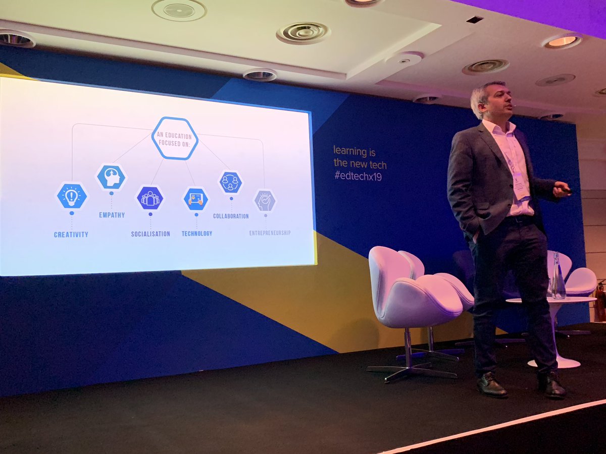 schooledEDU's tweet photo. Always inspiring to hear innovative ideas in education from around the world #EdTechX19 #EdChat #edtech #innovation https://t.co/Flq9aJPNfj