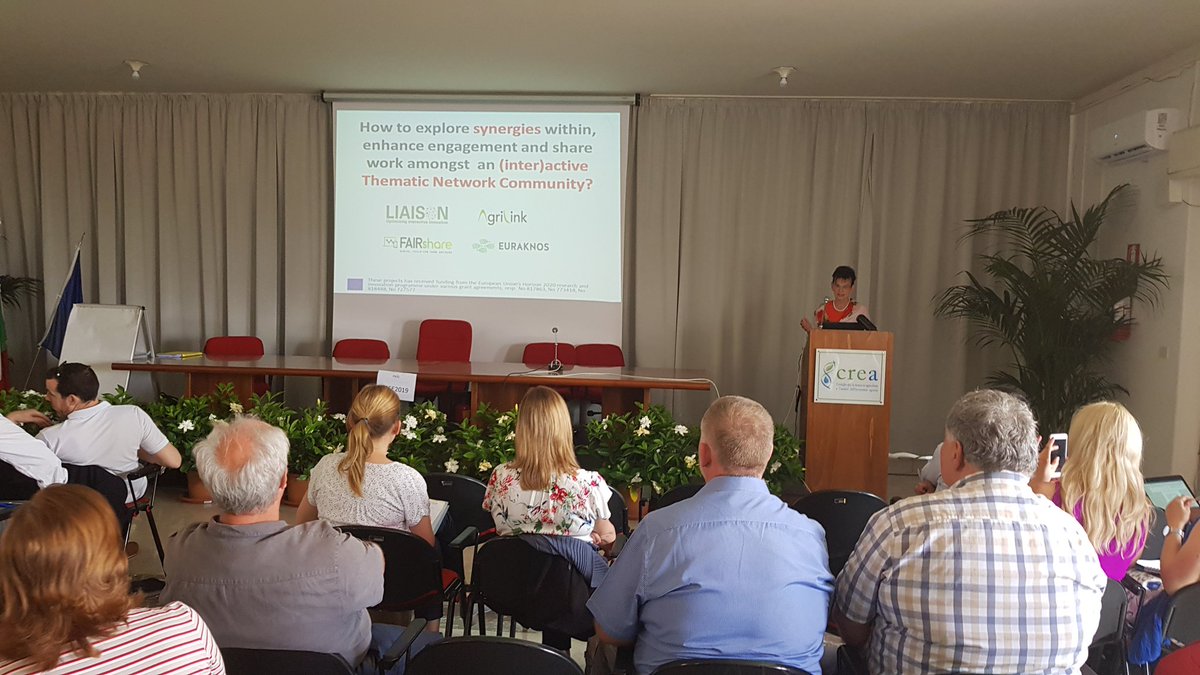 Explanation at #ScarAKIS by @ingevanoost: Thematic Networks (TNs) in #EIPAgri promote learning between #farmers and other actors in the Agricultural Knowledge and Innovation System (AKIS), @euraknos, @liaison2020, @H2020_FAIRshare and @AgriLink2020 support learning between TNs.