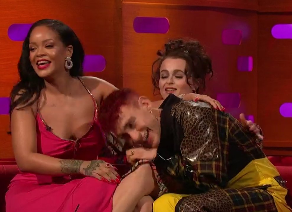 blindevotion's tweet image. One year since olly met rihanna and we will never forget!