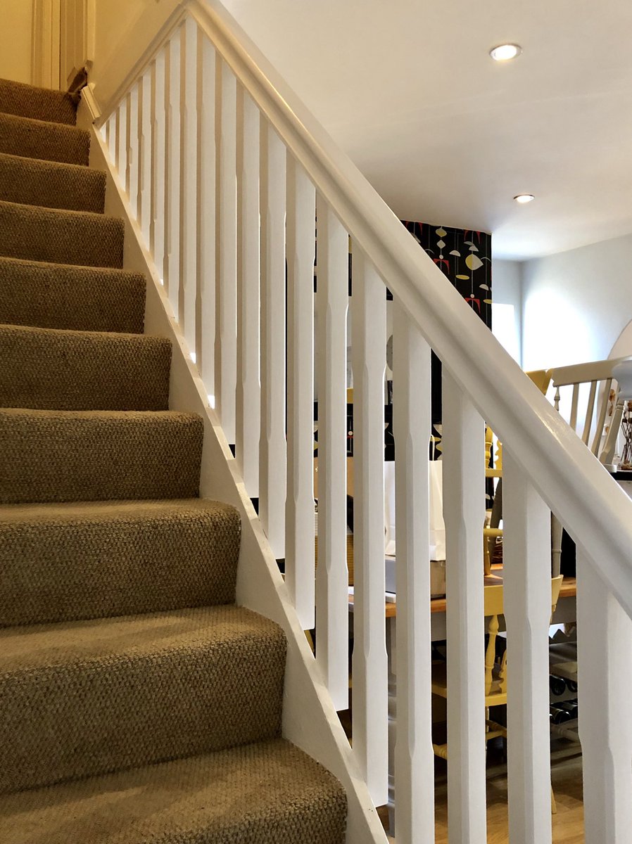 The new bannisters are complete, making these stairs safer for when the customers little man starts walking (which won’t be long now!).
#staircase #joinery #westberkshire #carpentry