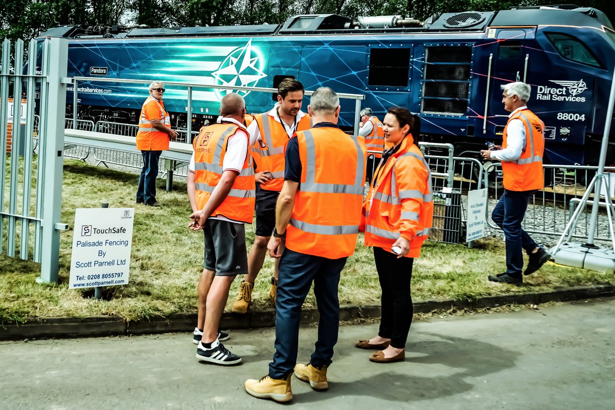 gfk_profile's tweet photo. #raillive2019 #raillive @railliveuk Just 1 day to go! Join us at @ScottParnellUK and let´s talk about #Arcosystem #cabletroughing 6m span! #innovation https://t.co/fhgPFdtDqq
