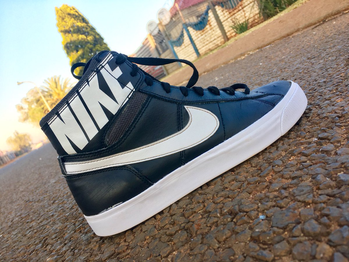 RadebeMusaa's tweet photo. #cleankickssa ✔💧👟
The long weekend got you too busy 😲!!
Well then Worry not let @Cleankickssa get you started for the week💯
#Havecleanyourway. .. the best shoe cleaning and shoe care services 👞👞
#ChooseDay #moveforme @Cleankickssa_1 @Traveller24_SA
#TuesdayThoughts https://t.co/0VQSR4pHLa