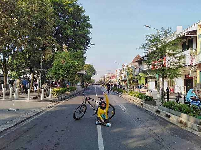 kabarMGL's tweet photo. #picMGL - Malioboro sekarang sedang dilaksanakan uji coba bebas dari kendaraan bermotor ⠀
pic: @yowesaku
via: @berandajogja =================================
#captionkabarmgl #magelang #ayokemagelang #kabarmagelang #wartamgl #wartamagelang #muntilan … https://t.co/HVUAO95yxg https://t.co/0zYdw6NZhP