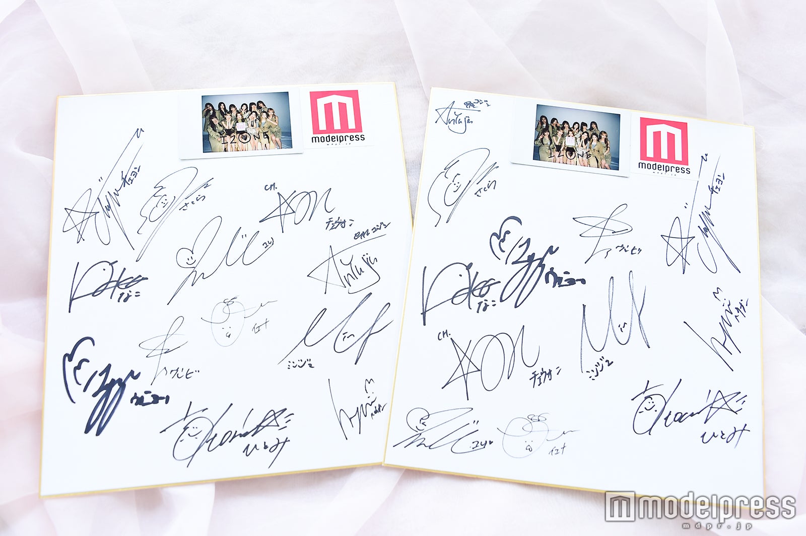 IZ*ONE 直筆サインポラ Amazon.co.jp: 宮脇咲良 IZ*ONE直筆サイン : おもちゃ