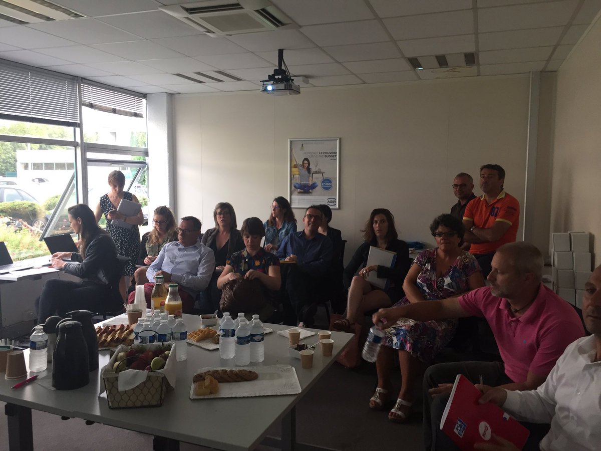 IngridBouquet's tweet photo. C’est parti pr la journée Porte ouverte ARC à Pessac #axaso #agipi #lesmoisquicomptent @bernardpauleric @AudreyALEPEE @BertrandDauba @MarieeOlivier https://t.co/DF7hEbCXu3